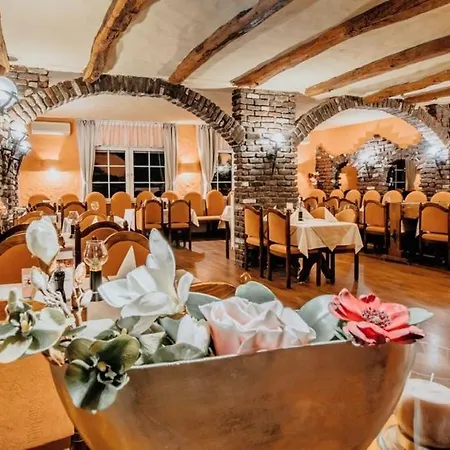 Restaurant Adria Stuben 호텔 Brühl